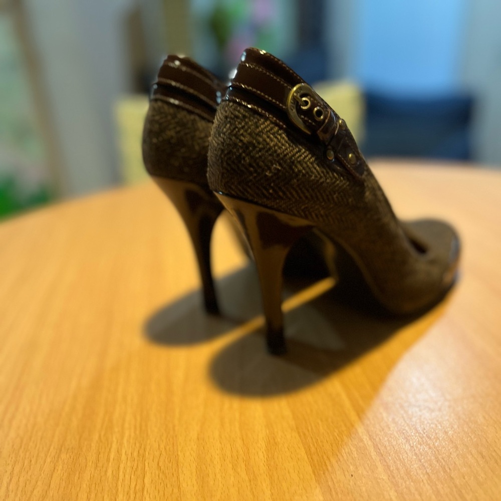 Brown Tweed and Patent Leather Stilettos, by GUESS